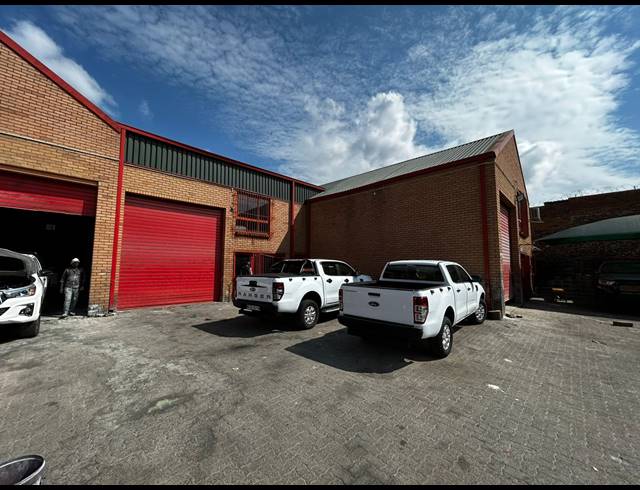 306M² WAREHOUSE TO LET IN KEW